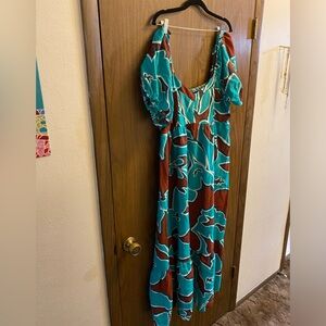 Beautiful colorful print Nine West maxi sundress size 2X attached silk slip